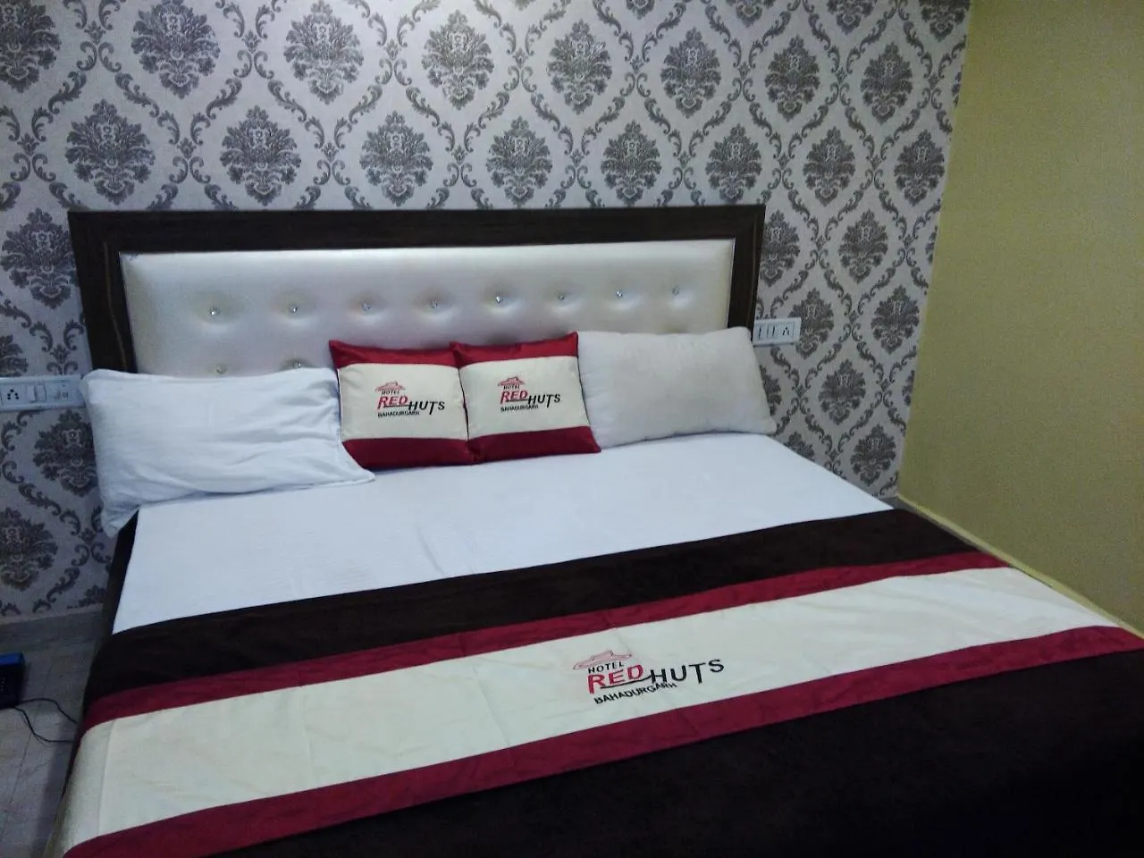 Hotel Red Huts Gurgaon India
